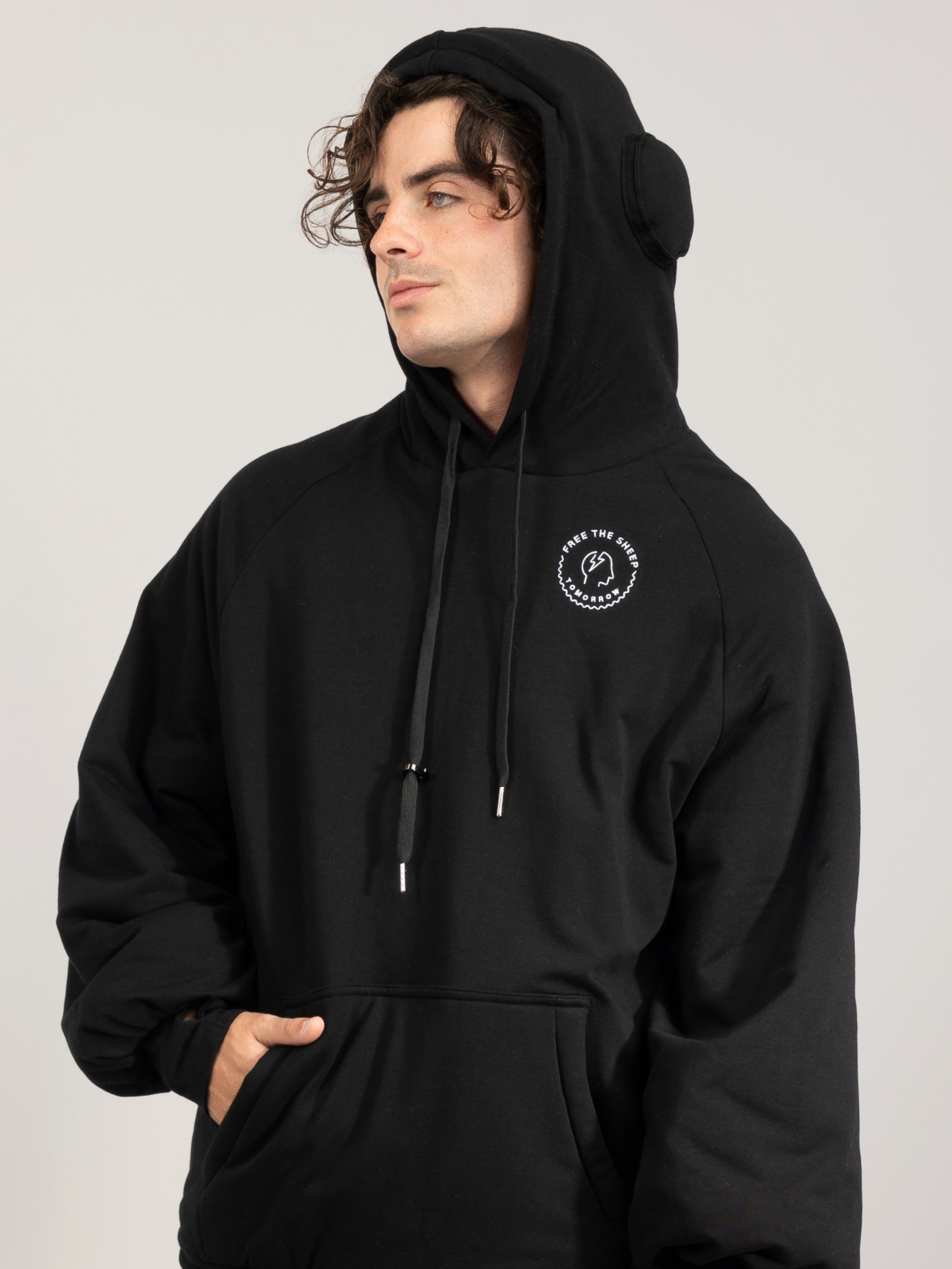 Obsidian Black, PULLOVER